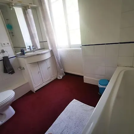 Сasa de vacaciones Maison Avec Piscine Pour 10 A 14 Personnes *
