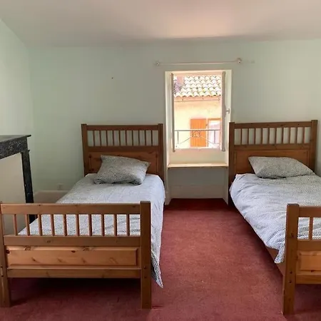 Maison Avec Piscine Pour 10 A 14 Personnes Сasa de vacaciones