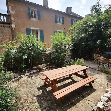 Сasa de vacaciones Maison Avec Piscine Pour 10 A 14 Personnes